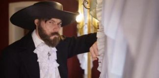 Дубровский на съемках превращается в Зорро