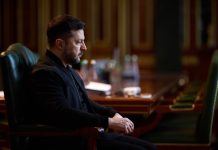 Работа ведется: Макрон сообщил Зеленскому хорошие новости по «теневому флоту» РФ