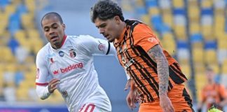 Шахтер забил единственный мяч в матче во Львове и обыграл Верес