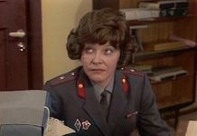 Знаменитому капитану Зинаиде Кибрит из сериала «Следствие ведут знатоки» запретили быть беременной