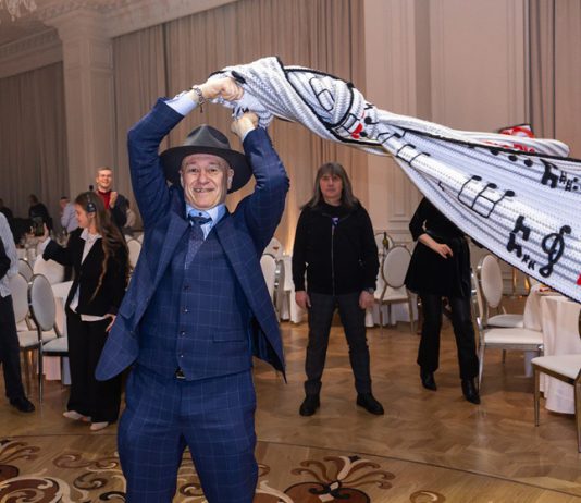 Совпали юбилеи двух рок-легенд: Игоря Сандлера и Джонни Роттена