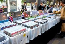 Продажи виниловых пластинок в США превзошли $1 млрд, впервые с 1983 года