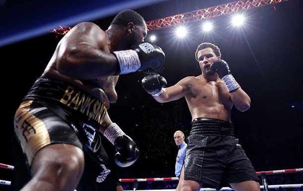 Итаума завершил бой с Франклином раньше срока