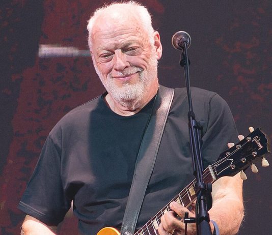 Как гитара Дэвида Гилмора оказалась на ВДНХ: 80 лет «голосу» Pink Floyd и московский след в его истории