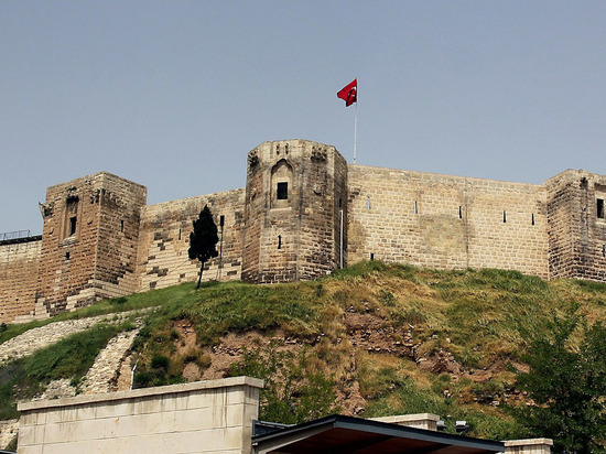 История разрушенной землетрясением крепости в Турции насчитывает тысячелетия